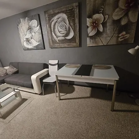 1 Schlafzimmer Am Kaiserlei 3 Etage Haus 125 *