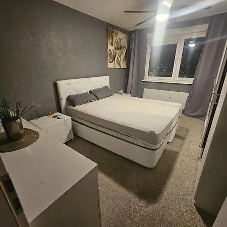Appartement 1 Schlafzimmer Am Kaiserlei 3 Etage Haus 125 Offenbach-sur-le-Main